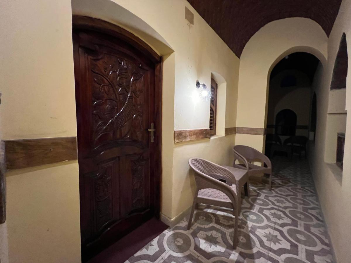Elphardous Oasis Hotel Luxor Bagian luar foto