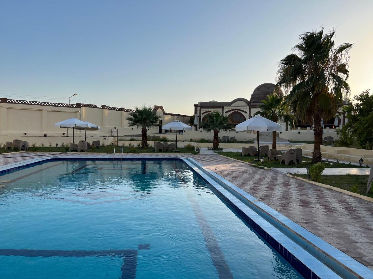 Elphardous Oasis Hotel Luxor Bagian luar foto