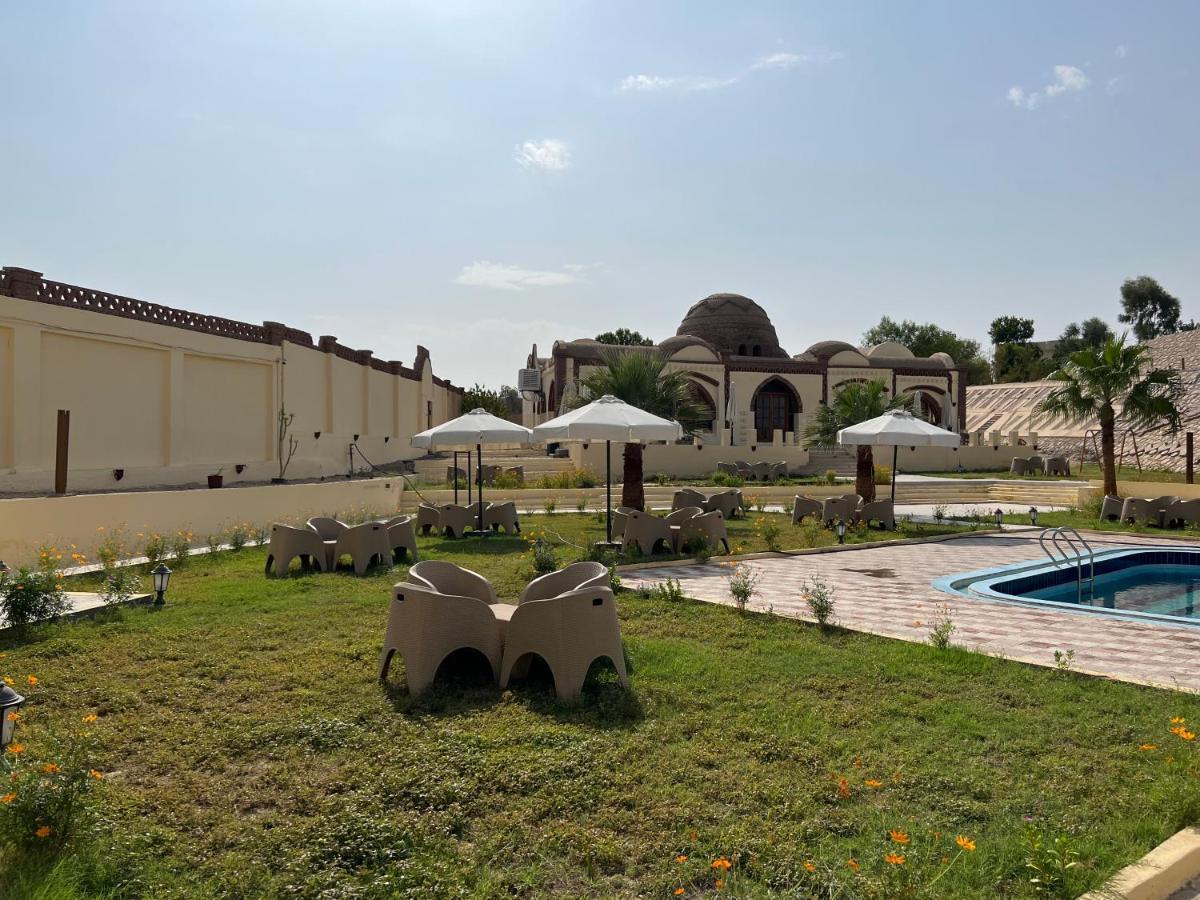 Elphardous Oasis Hotel Luxor Bagian luar foto